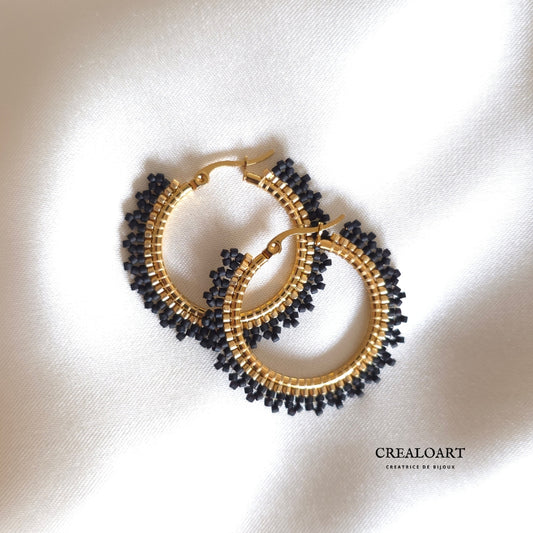 Boucles d'oreilles NAÏA Noires MAT